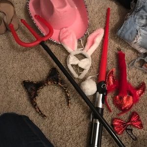 ALL DRESS UP ITEMS IN PHOTO